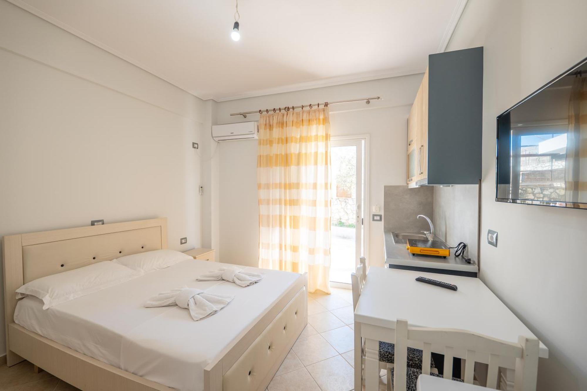 Vila Celi Sarande Exterior photo