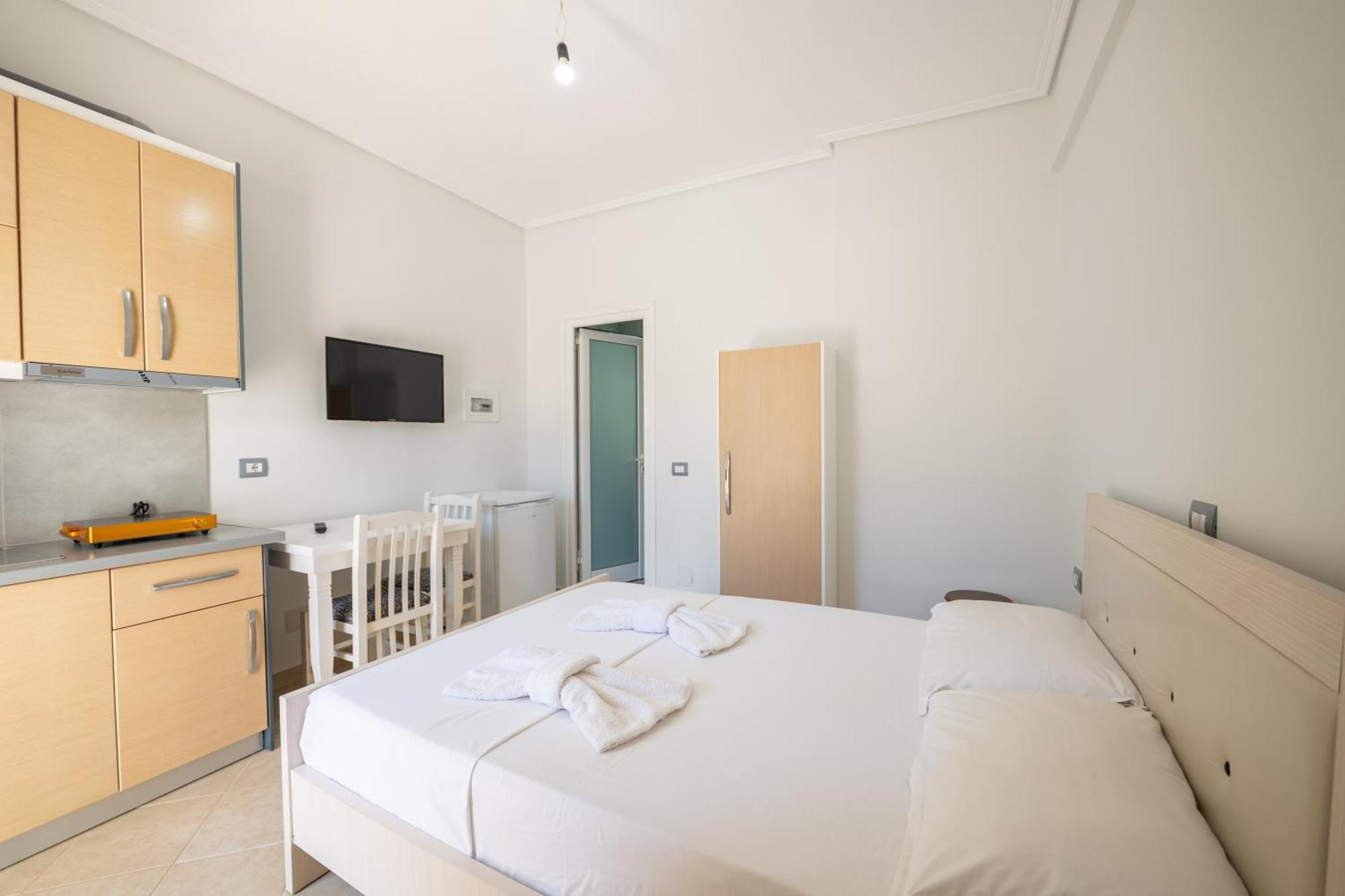 Vila Celi Sarande Exterior photo