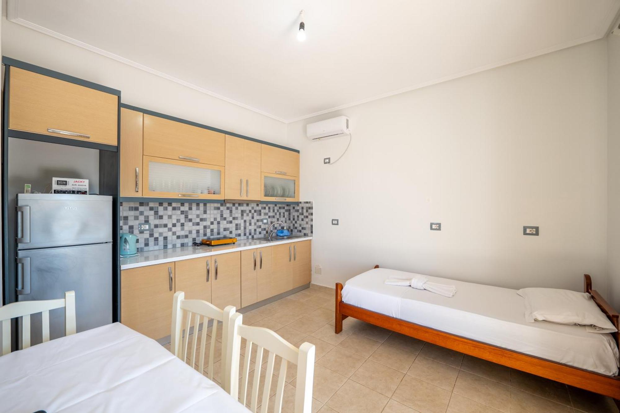 Vila Celi Sarande Exterior photo