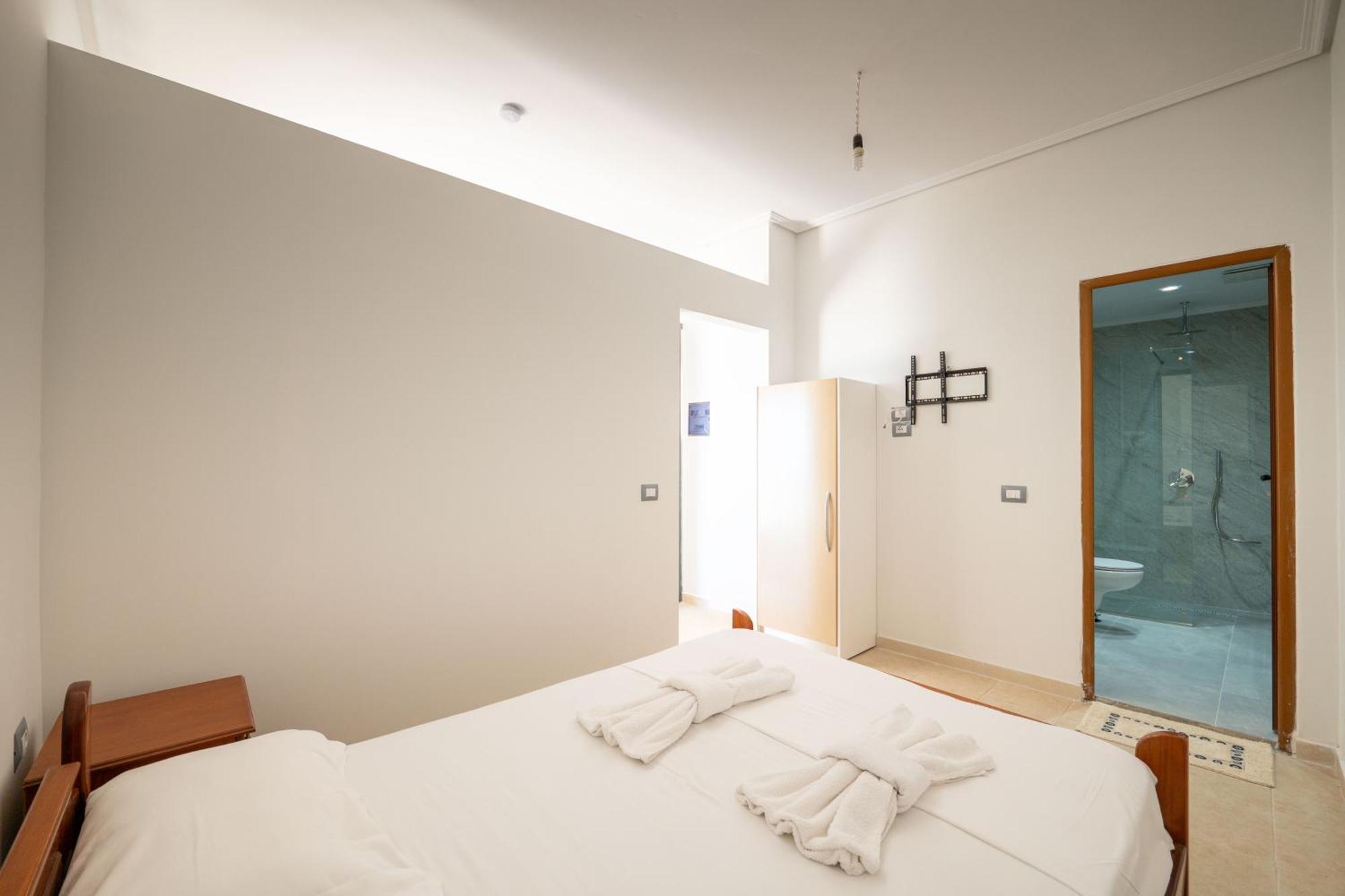 Vila Celi Sarande Exterior photo